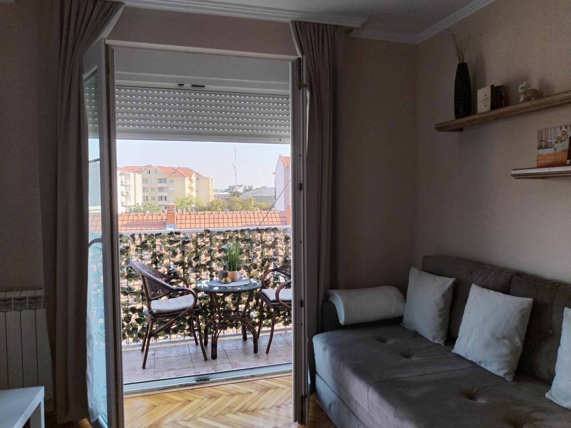 Apartman Centar Пожареваць Екстер'єр фото