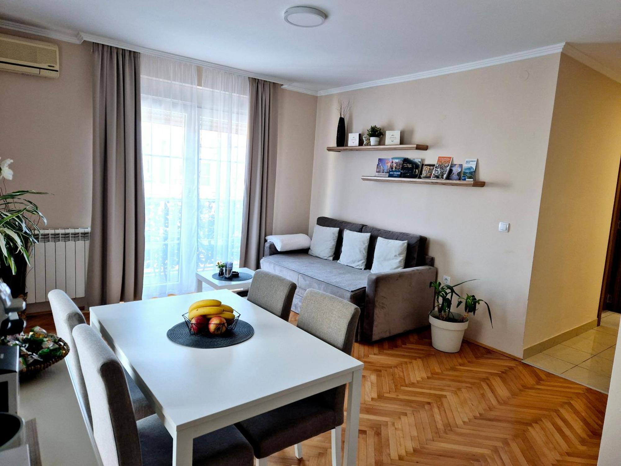 Apartman Centar Пожареваць Екстер'єр фото
